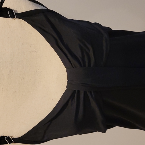 Black dress - Picture 2 of 2